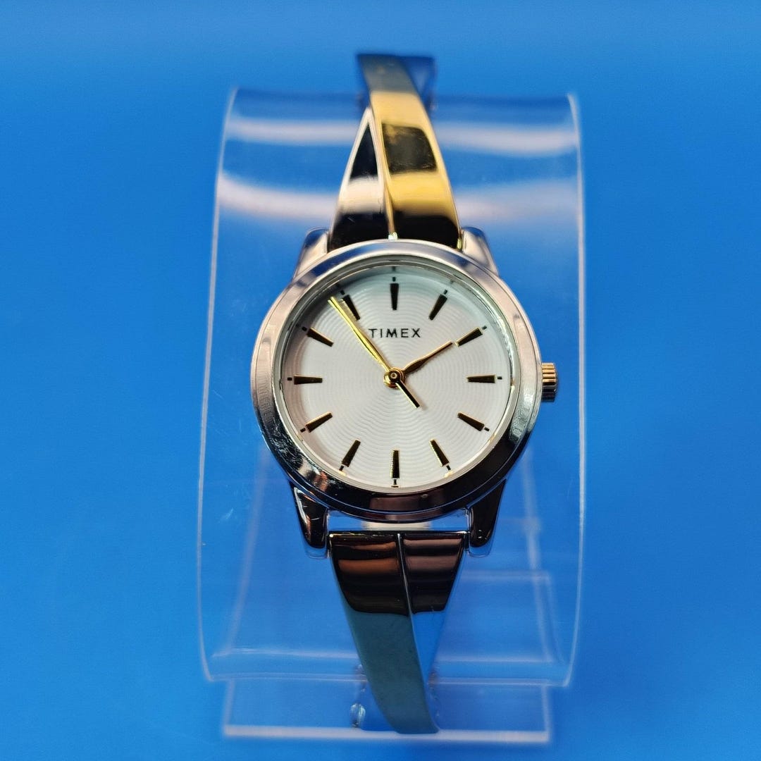 Vintage 2010 Timex Elegant Series‎ 25mm Women\'s Quartz Two Tone Watch Vintage 2010 Timex Elegant Series 25mm Women main image 2