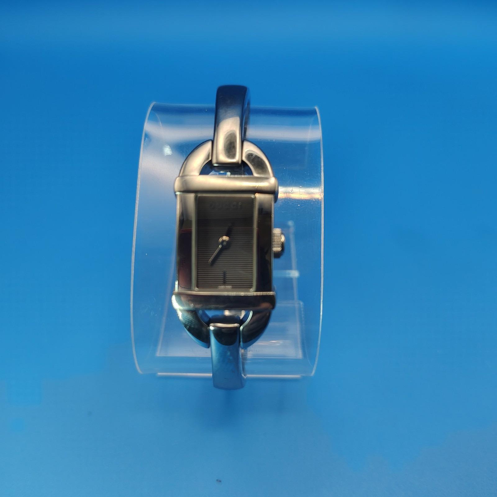 Vintage 1998 Authentic Gucci 6800L Swiss Women display picture 3