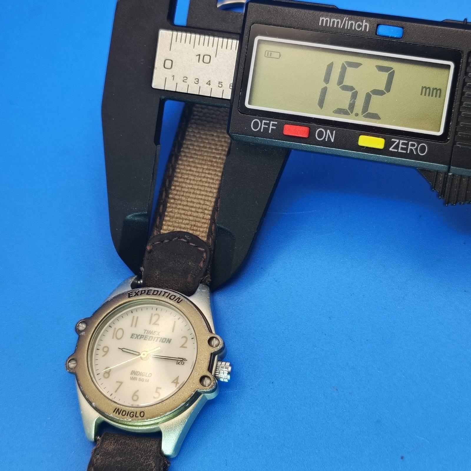 Vintage 1997 Timex Expedition Indiglo 30mm Women display picture 1