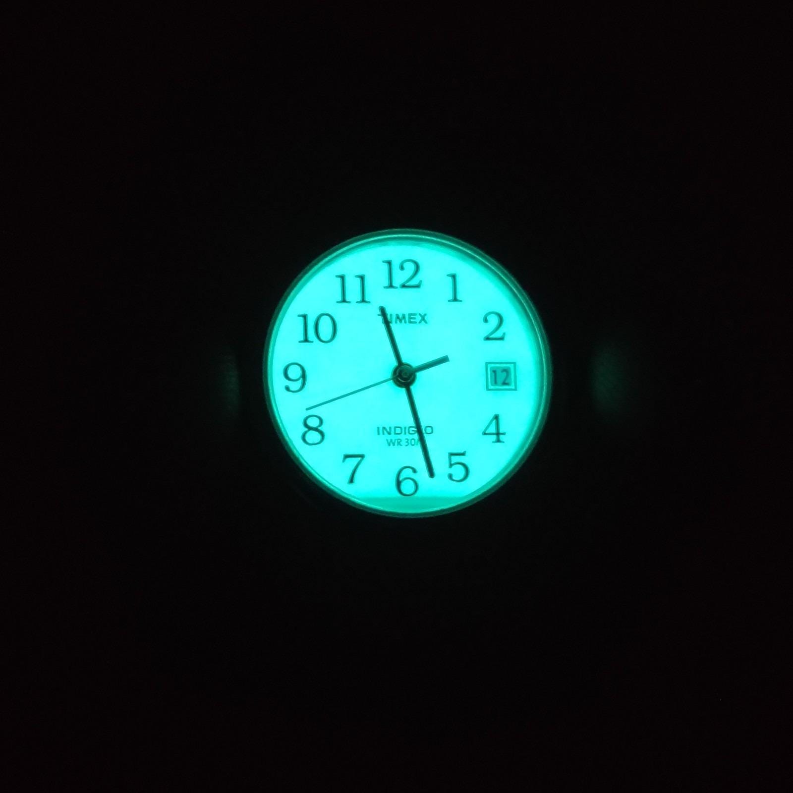 Vintage 2004 Timex Indiglo Date 27mm Women