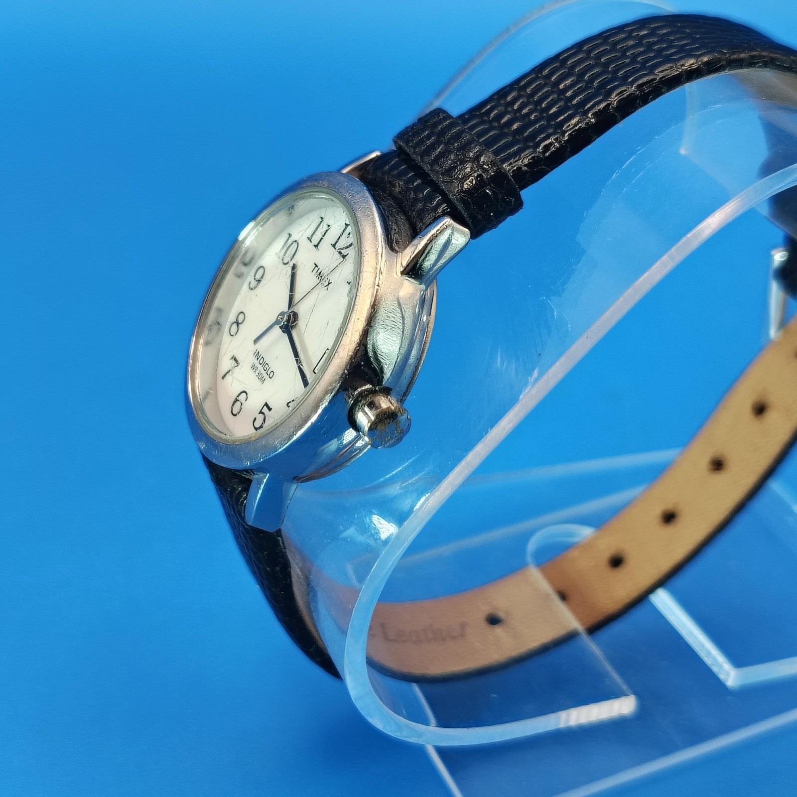 Vintage 1990s Timex Indiglo Date 25mm Women