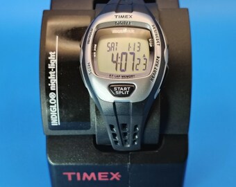 Vintage 1997 Timex Expedition Indiglo 30mm Women display picture 1