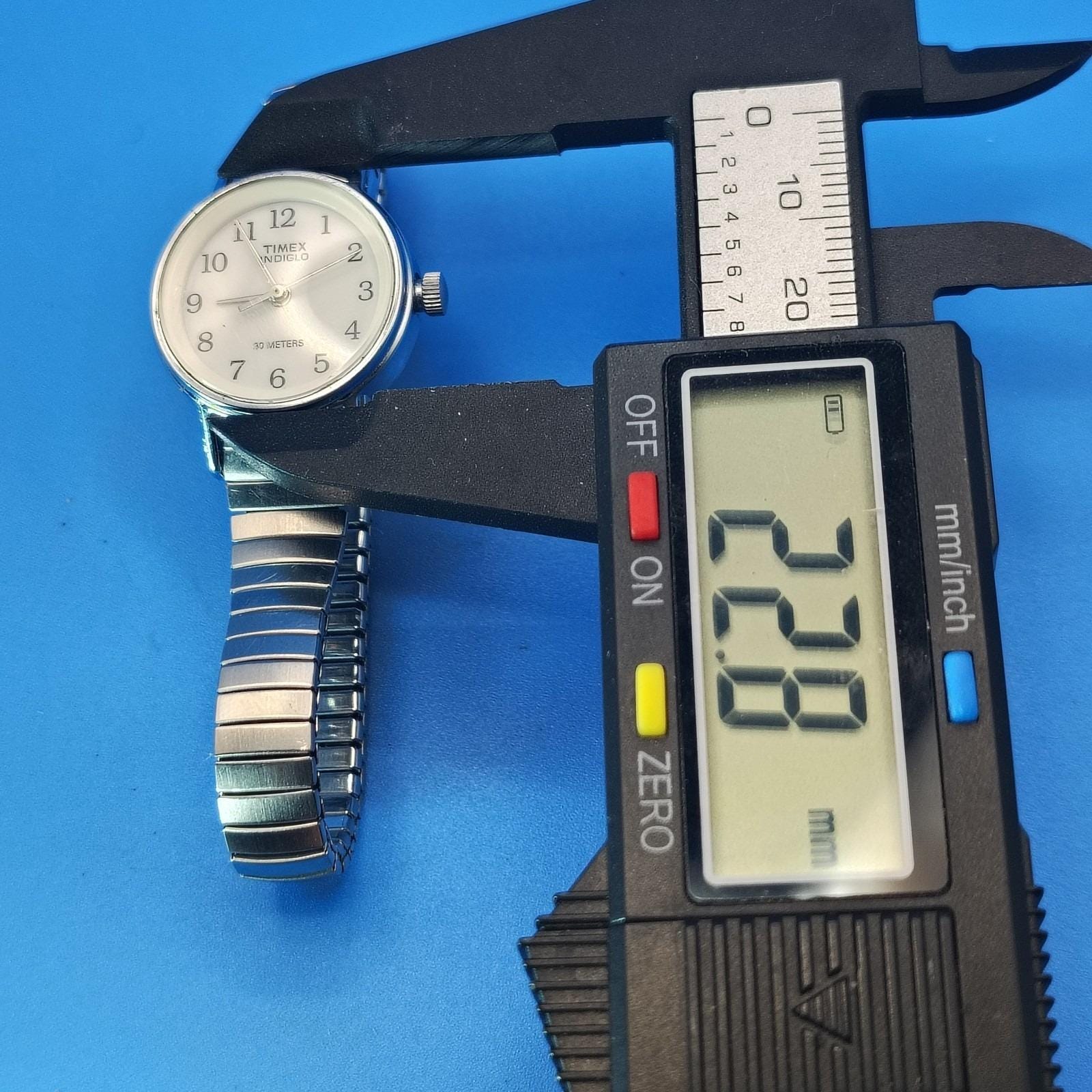 Vintage 1993 Timex Indiglo 23mm Women display picture 3