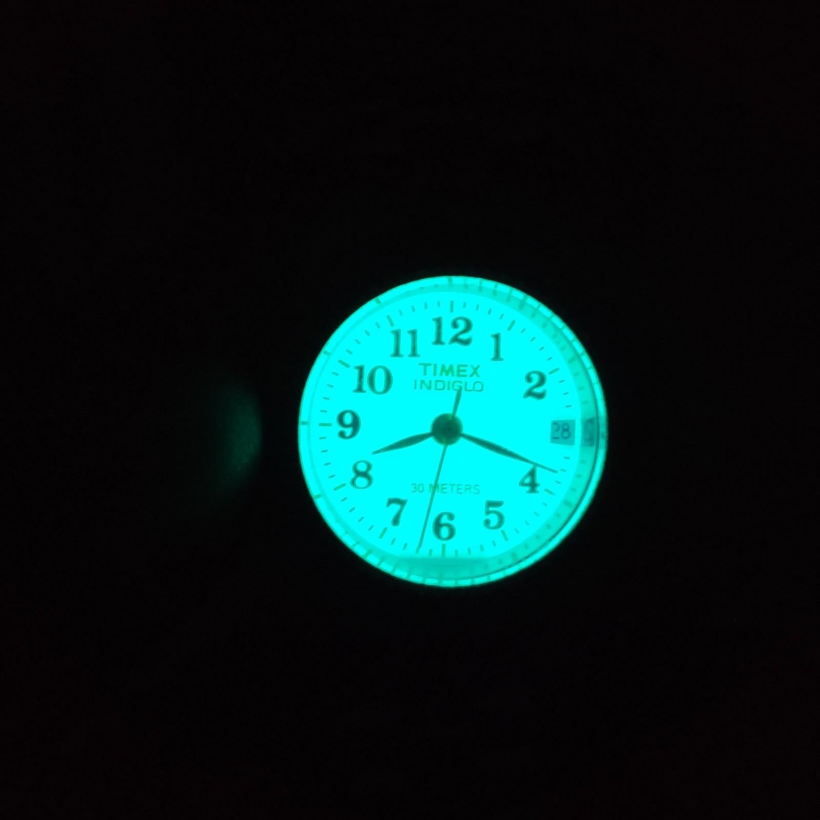 Vintage 2001 Timex Indiglo Presidential Date 25mm Women\'s‎ Two Tone Quartz Watch Vintage 2001 Timex Indiglo Presidential Date 25mm Women main image 3