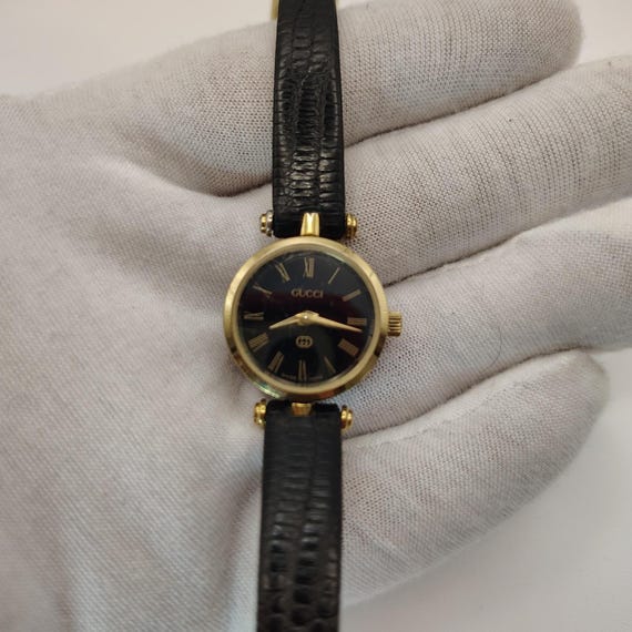 Vintage Authentic GUCCI 2000L SWISS Women's Quartz Watch Lizard