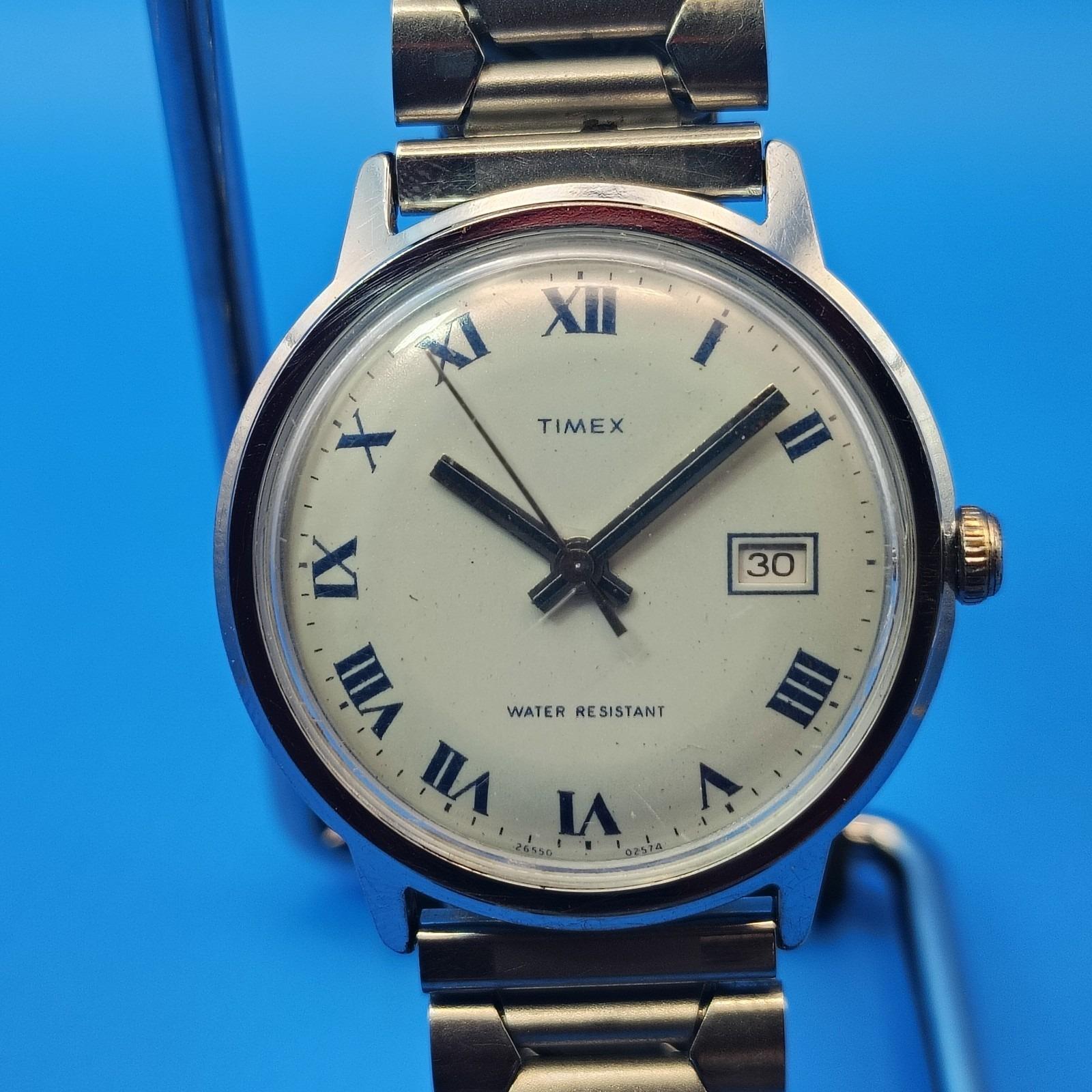 Vintage 1976 Timex Date Mechanical Wind 35mm Mens Watch  display picture 2