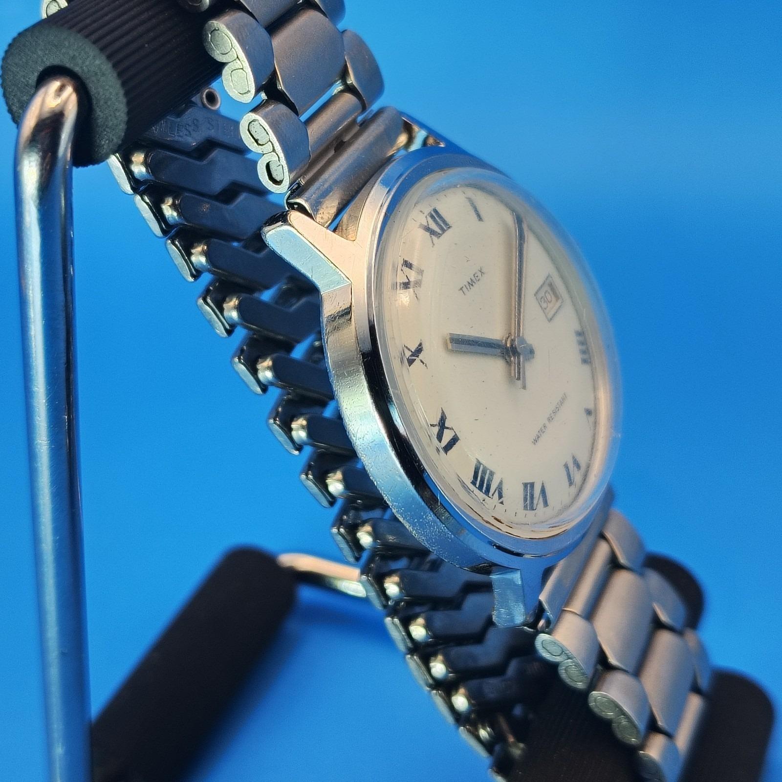 Vintage 1976 Timex Date Mechanical Wind 35mm Mens Watch Iridescent Pearl‎ Dial Vintage 1976 Timex Date Mechanical Wind 35mm Mens Watch  main image 4