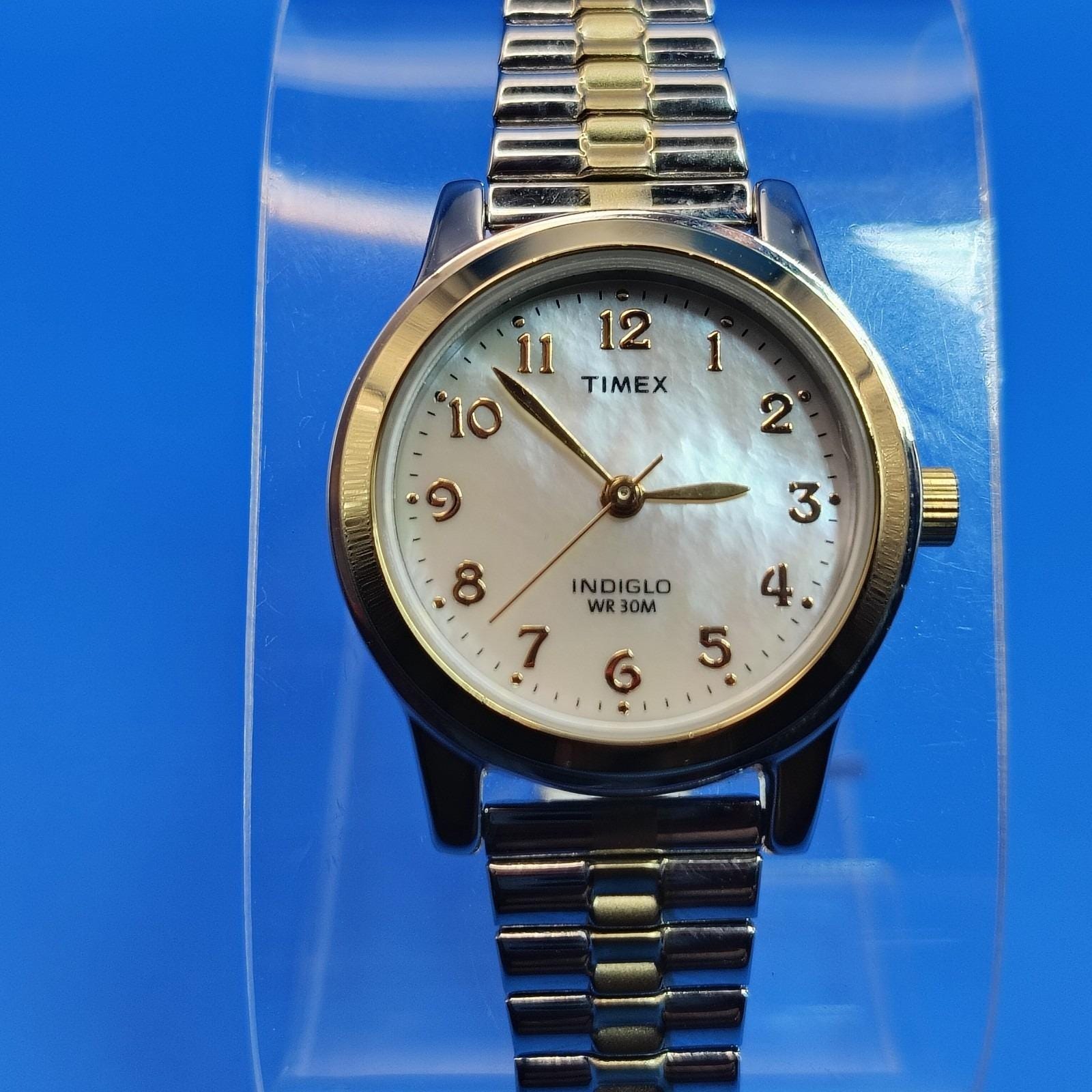 Vintage 1993 Timex Indiglo Mother of‎ Pearl  27mm Women\'s Quartz Watch Size 5.5 Vintage Timex Mother of Pearl Irridescent Indiglo Classic  main image 3