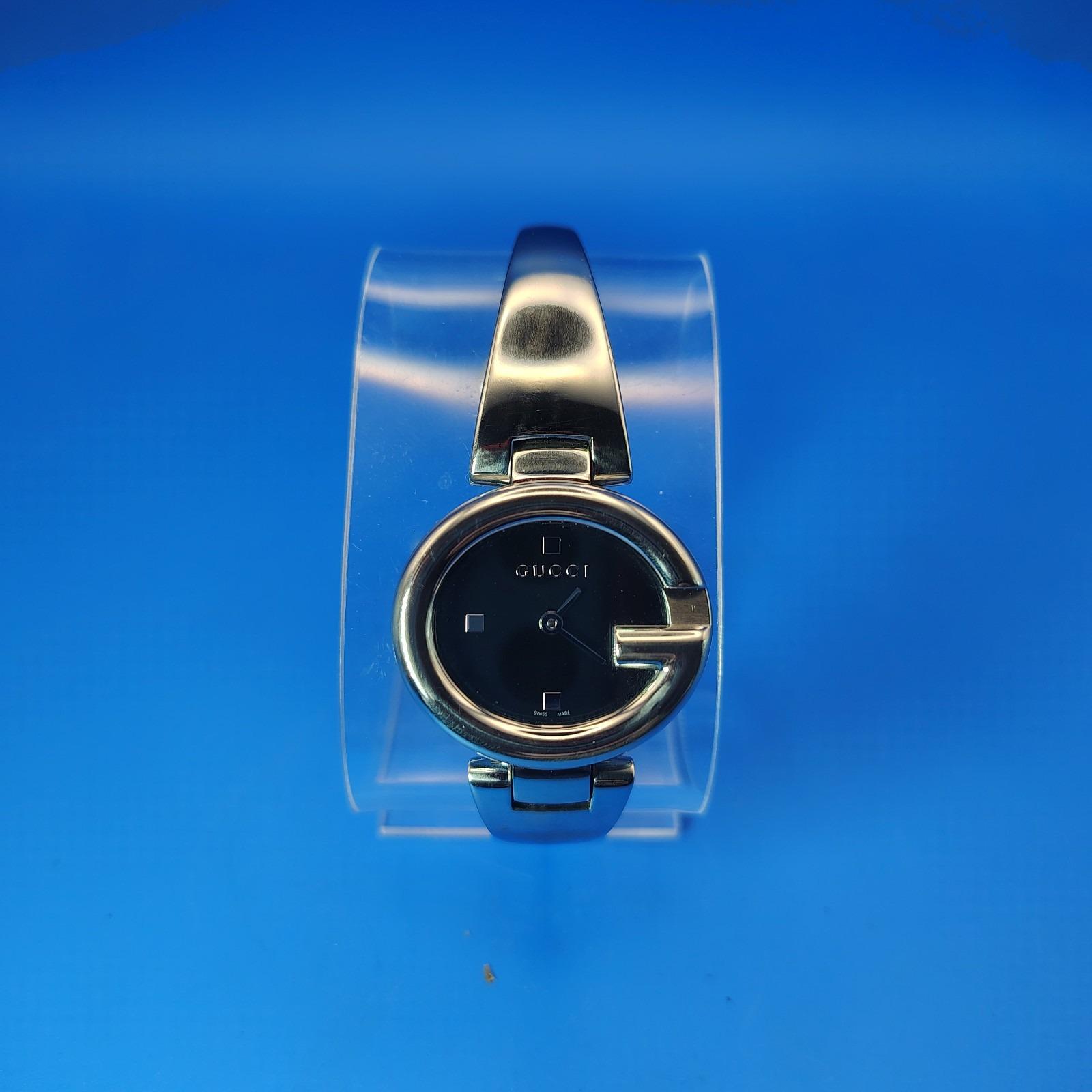 Vintage 1992 Gucci 1345 G-series Swiss Made 23mm Women display picture 1