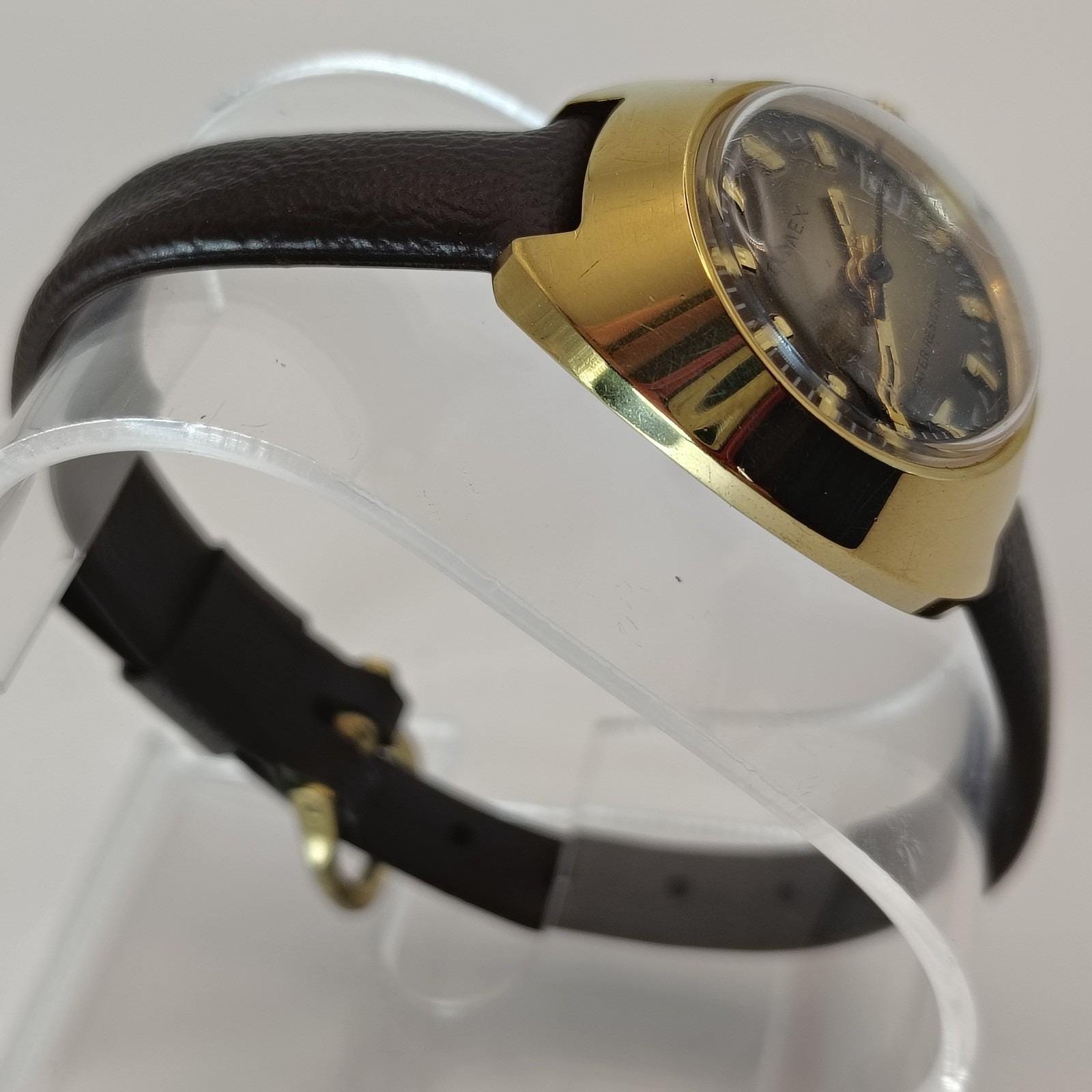 Vintage 1974 Timex Date Sunburst  Mechanical Wind Women\'s Watch Fully‎ Restored Vintage 1974 Timex Date Sunburst Mechanical Wind Women main image 2