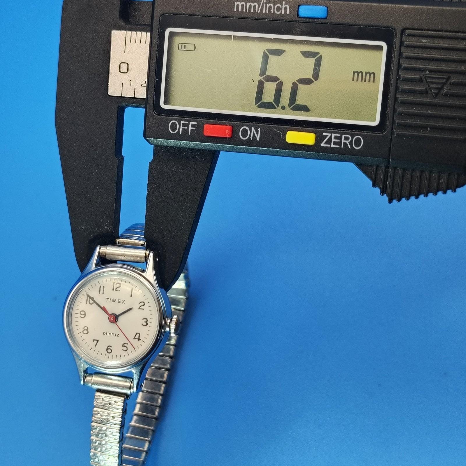 Vintage 1991 Timex 20mm Women display picture 2
