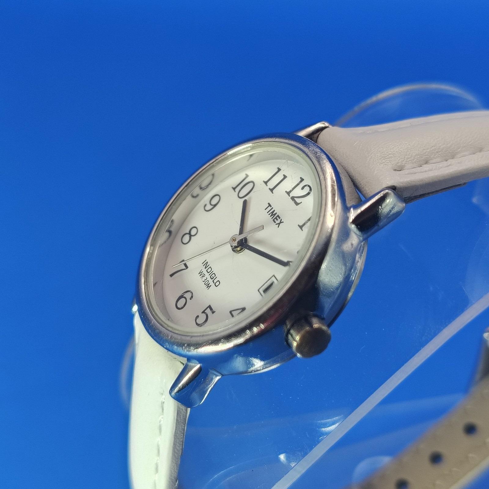 Vintage 2008 Timex Easy Reader Indiglo 25mm Women display picture 1