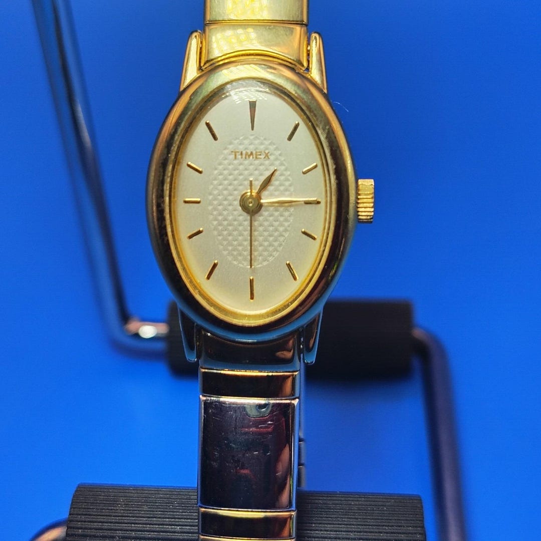 Vintage 1994 Timex Oval 24mm Two Tone Women display picture 1