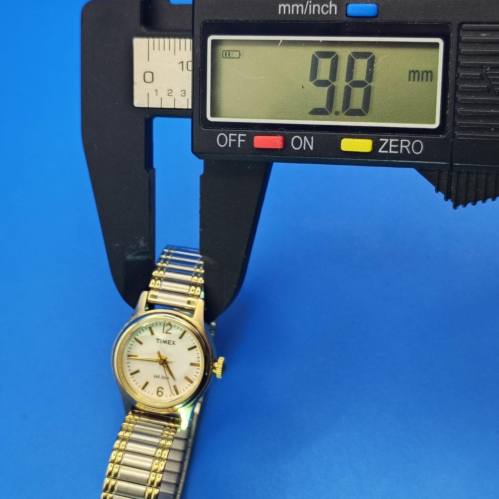 Vintage 2004 Timex 19mm Women display picture 3