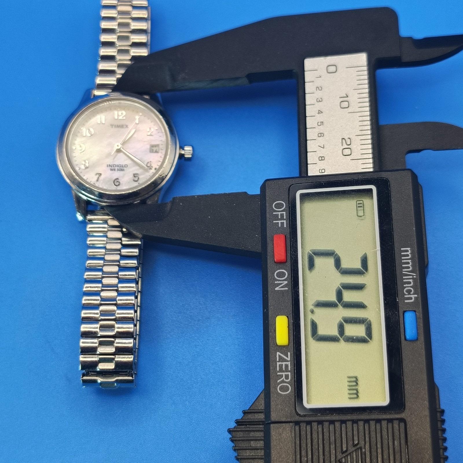 Vintage 2007 Timex Indiglo Date Mother of Pearl Dial 25mm 
