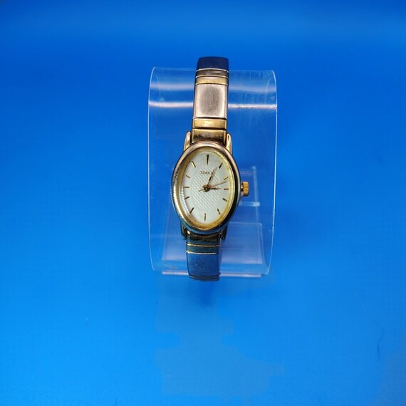 Vintage Women’s Timex 24mm Watch fully restored Timex Women main image 4
