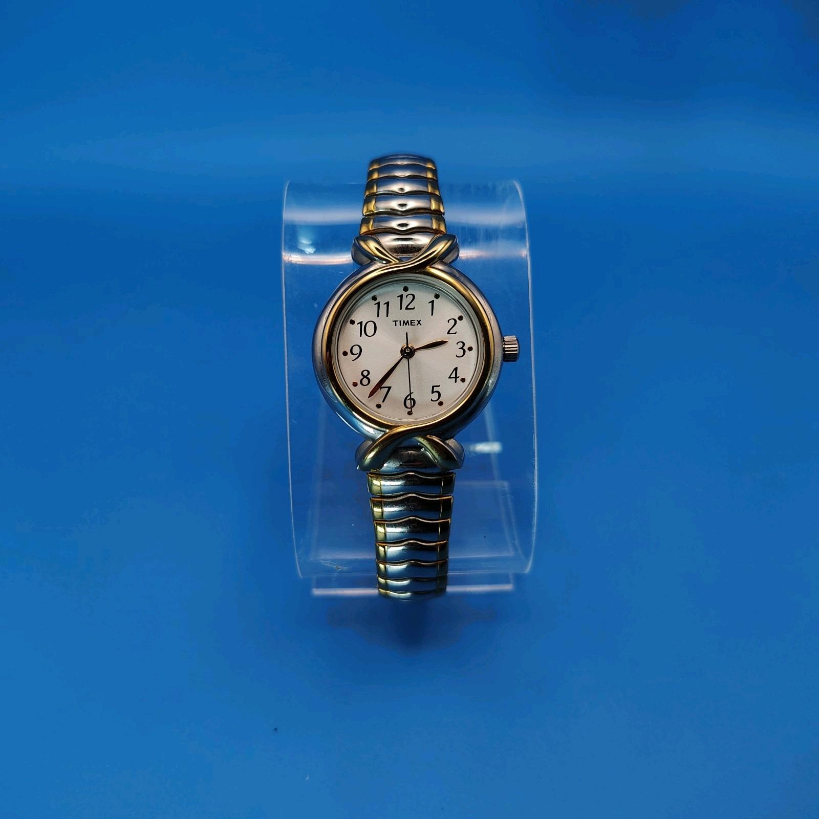 Vintage 2004 Timex 30mm Women display picture 3