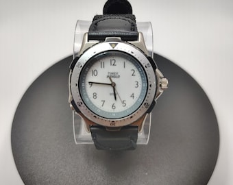 Vintage 1995 Timex Field Camper Mens Quartz Watch ( No Indiglo)