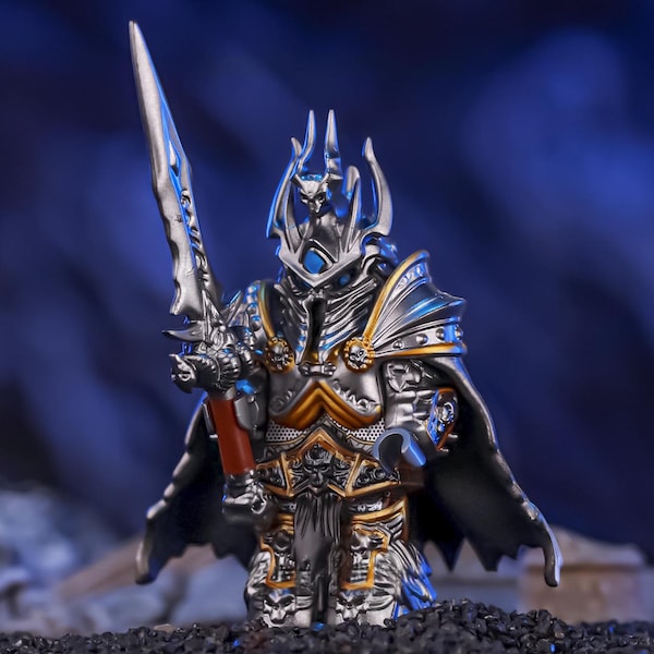 Armadura personalizada para minifigura del Rey Exánime, miniaturas DND, World of Warcraft, equipo de batalla para juego de rol con espada y capa (minifigura no incluida)