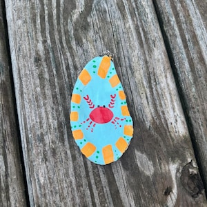 Hand-Painted Oyster Shell Trinket Dish – Crab - Lid - Nautical Decor | Coastal Gift | Hand-Shucked & Upcycled