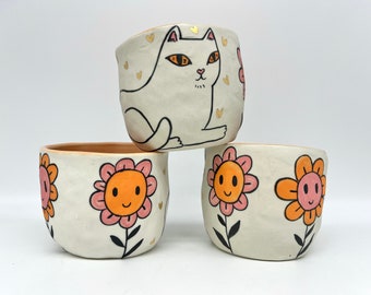 Kitty Flowers Handpainted Porcelain Tumbler w/22k gold luster hearts.