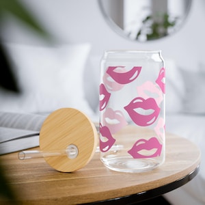 Cute Kiss Print Sipper Glass Cup, 16oz w/Personalization- Glass Water Bottle, Coffee Cup, Birthday Gift, Mothers Day, Gifts for Her