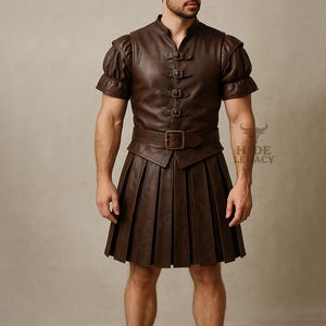 Men&#39;s Handmade Leather Gladiator Armor Set – Custom Cowhide Vest & Pleated Kilt| Medieval LARP Cosplay Warrior Costume | Renaissance  Outfit