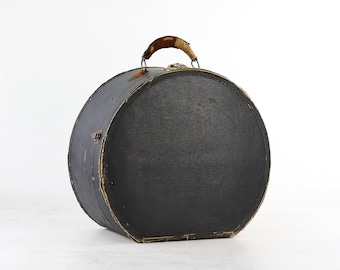 Vintage Hat Box Suitcase, Vintage Round Train Case, Antique Luggage