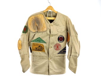 Vintage 1940's Trap Shooting Jacket, 1940's Hunting Coat With Patches, Hunting Lodge Decor, Antique Sports Equipment