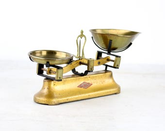 Vintage Ashworth Balance Scale,  Old General Store Scale