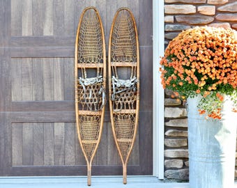 Vintage Snowshoes, Winter Home Decor, Rustic Cabin Mountain Decor