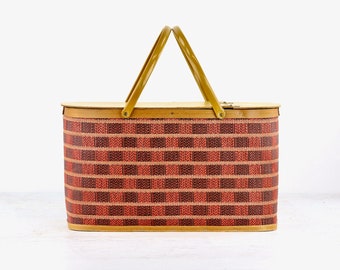 Vintage Plaid Picnic Basket with Pie Shelf