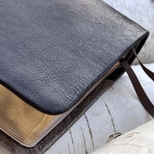 ESV personal size designer leather Bible image 7