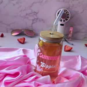 Retro Summer Glass Tumbler Summer Sippin Cup Cute Aesthetic Gift for Her Reusable Iced Coffee Cup Soft Girl Drinkware