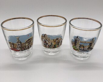 Vtg Set 3 Buckingham Palace Tower Bridge Horse Guards Parade Shot Glasses