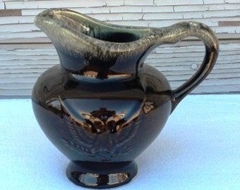 Vintage Hull Pitcher Pottery Imperial Eagle USA Drip Glaze Pitcher Dinning Room Decor BOHO Planter Creamer Syrup Milk Green
