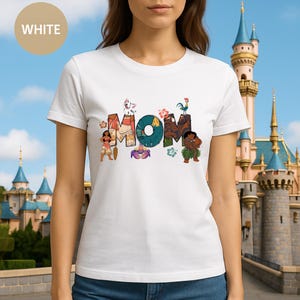 Moana Mom Shirt – Cute Polynesian Disney Inspired Matching Family T-Shirt – Mother&#39;s Day Gift For Disney Trip Or Vacation