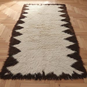 Handwoven Tulu Wool Shag Runner Rug 3x8 ft | Vintage White Brown Turkish Area Rug for Hallway Bedroom