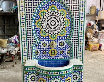 Fuente marroquí hecha a mano – Mosaico zellige colorido – Decoración para jardín exterior e interior