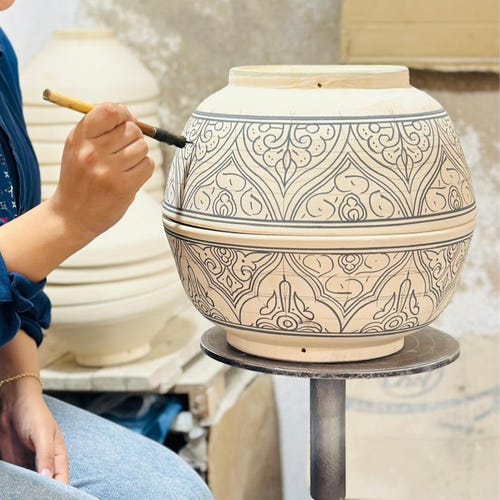 美しい手作りのモロッコのタジン鍋 (15 cm) - 伝統的な多色の陶器