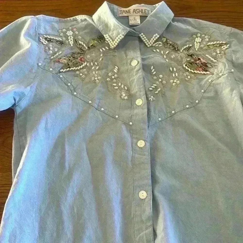 Vintage 90s Jane Ashley denim button up  appliqué, embroidery and pearl details