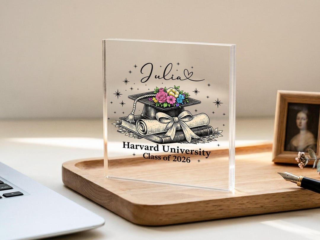Personalized Graduation Lamp, Class of 2026 College Grad Gift for ...