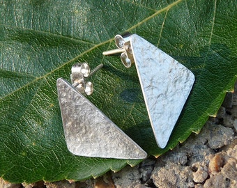 Minimalist triangle sterling silver stud earrings. Handmade earrings.