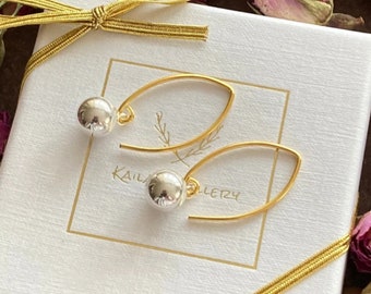 Ball earrings, sterling silver and gold vermeil. Gold and silver ball earrings. Gift for woman. Gift for her.