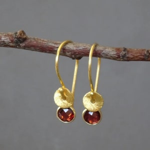 24k gold vermeil and garnet earrings. January birthstone earrings. Gift for her. Earrings for woman