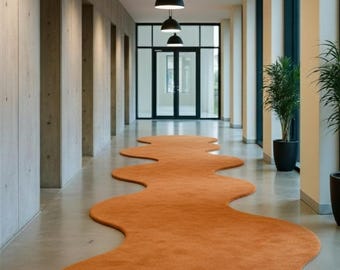 Alfombra ondulada tejida a mano, moderna alfombra abstracta para pasillo, alfombra escultural en naranja quemado, decoración minimalista contemporánea para suelos.