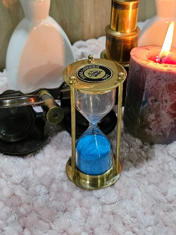 Reloj de arena de latón estilo vintage: un reloj decorativo ideal