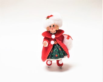 2000 Madame Alexander Series Number 5, Christmas Holly Doll Hallmark Keepsake Ornament, Doll in Red Velvet Stating Christmas Ornament