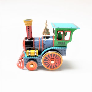 1989 Tin Locomotive Hallmark Keepsake Ornament Number 8 in The Series, Locomotive Christmas Ornament, Excellent Condition