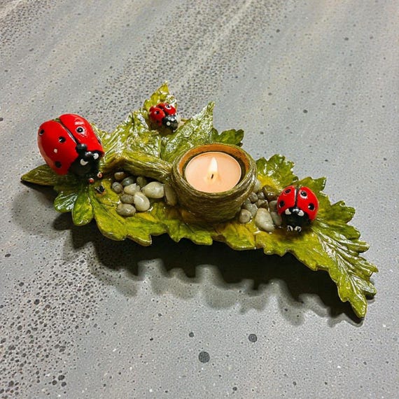 Ladybug Leaf Tealight Holder – Resin-Coated Stone Decor
